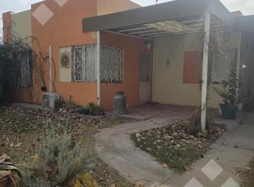 Casa · 65m² · 3 Ambientes · 1 Cochera · En Venta | Casa de 2 Dorm. | Barrio Don Lucks | Plottier