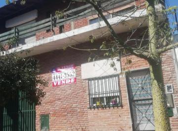Departamento · 300m² · 3 Ambientes · Dpto 3 Amb. Al Fte con Galpon