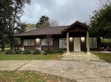 Casa · 2000m² · 4 Ambientes · Casa en Venta Parque Las Naciones Guernica