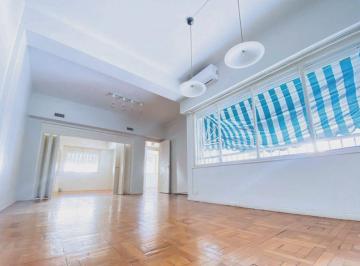 Departamento de 4 ambientes, Recoleta · Departamento 4 Amb Amplios, Luminoso. Exc Ubicación