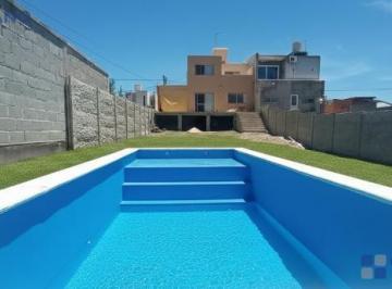 Casa · 115m² · 5 Ambientes · 2 Cocheras · Casa en San Nicolás