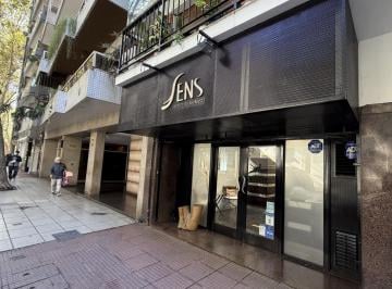 Local comercial · 139m² · 4 Ambientes · Venta Local Larrea 1273 — 139 m² con Vidriera + Renta (Peluquería)