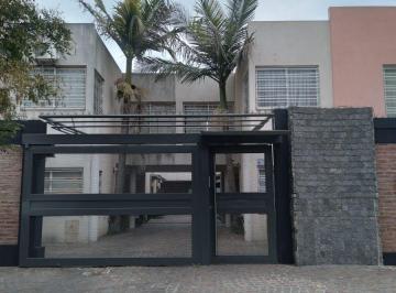 Departamento de 4 ambientes, Esteban Echeverría · Dúplex 4 Ambientes en Alquiler, Excelente Zona Residencial a m del Centro de Monte Grande