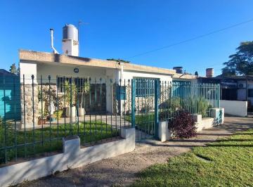 Casa · 140m² · 4 Ambientes · 2 Cocheras · Venta Casa 3 Dorm. (Pque. San Antonio).