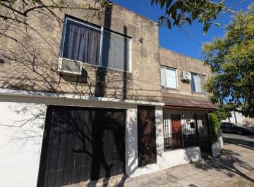 PH · 85m² · 3 Ambientes · PH Tipo Casa 1| Piso Calle Ramon Cabrero Lanús m. Chingolo