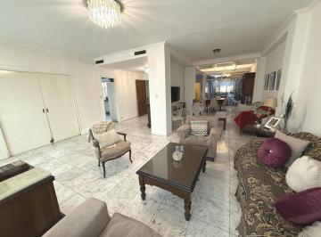 Departamento · 250m² · 7 Ambientes · 1 Cochera · Departamento Premium en Centro de 4 Dorm.