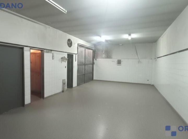 Local comercial · 154m² · 4 Ambientes · 1 Cochera