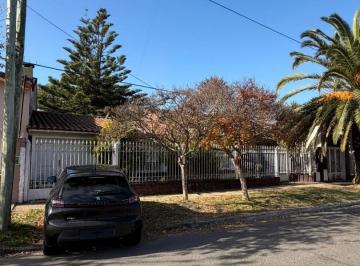 Casa · 150m² · 3 Ambientes · 2 Cocheras · Casa 3 Ambientes en Venta - Villa Luzuriaga