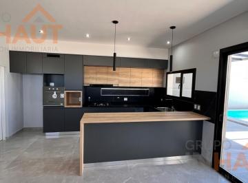 Casa · 128m² · 3 Ambientes · Casa en Neuquen
