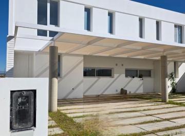 Casa · 150m² · 4 Ambientes · 2 Cocheras · Venta Duplex 3 Dormitorio Cochera Patio Brisas Manantiales