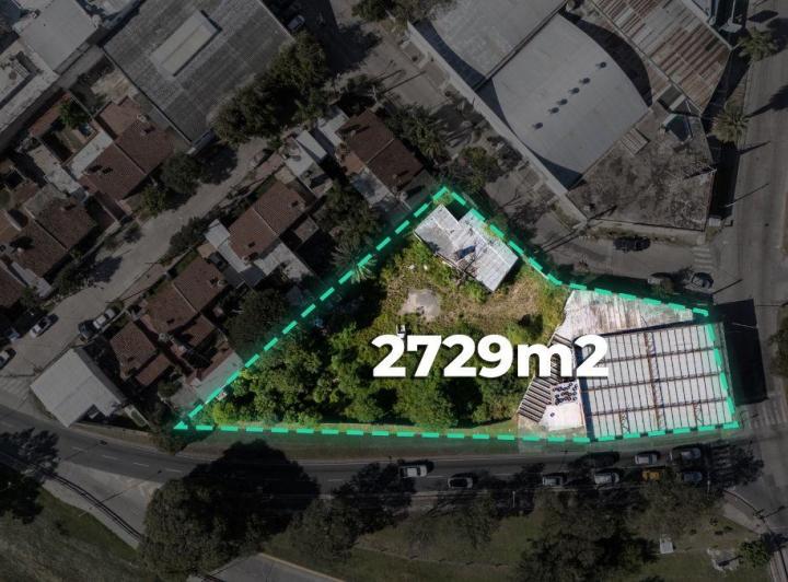Terreno · 2729m²