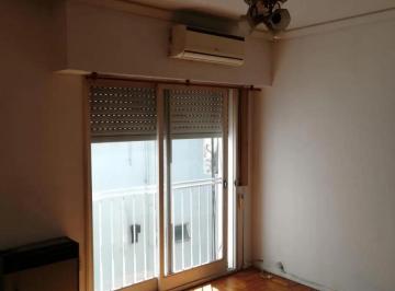 Departamento de 2 ambientes, Flores · Venta 2 Amb Lateral Muy Luminoso