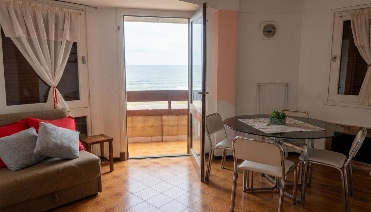 Departamento 2 amb frente al mar, 43m² con cochera — Av. Feliz Camet
