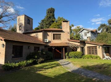 Casa de 5 ambientes, San Isidro · Casa en Venta en La Mejor Zona de Santa Rita, Lomas de San Isidro en La Rotonda de Calcagno
