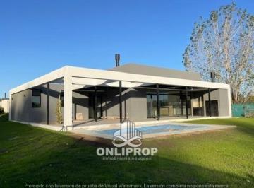 Casa · 138m² · 6 Ambientes · 2 Cocheras · Onliprop Vende Casa en Barrio Cerrado Los Canales de Plottier