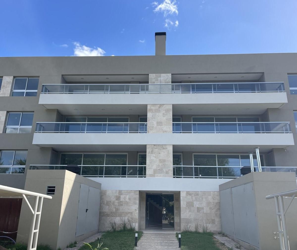 Fincas de Hudson Calle 137 Piso 2 Departamento 202