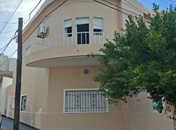 Casa de 3 ambientes, Córdoba · Alquiler - Casa Esquina 4 Dorm. - B° Cofico, Córdoba Capital.