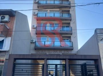 Departamento · 1m² · 4 Ambientes · 1 Cochera · Gz - Hermoso Moderno y Super Luminoso Piso Cuatro Ambientes