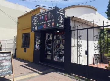Casa · 110m² · 3 Ambientes · Venta Casa 3 Ambientes con Local Berazategui