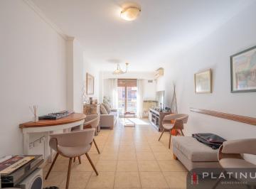 Departamento · 110m² · 4 Ambientes · Departamento en Venta de 3 Dorm. Cuarto de Servicio con Escritura - Nueva Córdoba