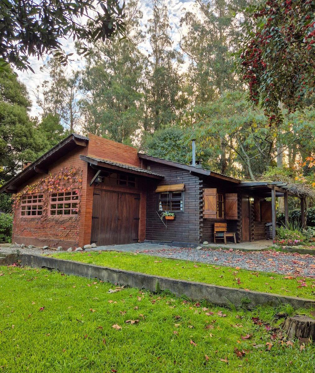 Cálida cabaña de 2 ambientes en el corazón de Bosque Peralta Ramos