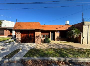 Casa de 4 ambientes, Alta Gracia · Casa en Venta en Barrio Cámara – Alta Gracia