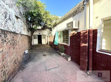 Casa · 362m² · 9 Ambientes · 1 Cochera · Casa a Refaccionar Apto Inversor