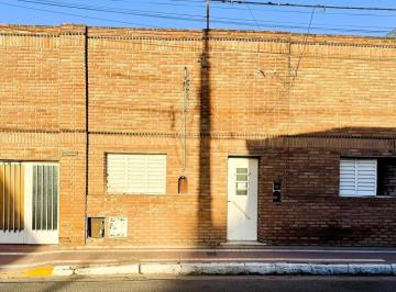 Casa · 362m² · 9 Ambientes · 1 Cochera · Casa a Refaccionar Apto Inversor