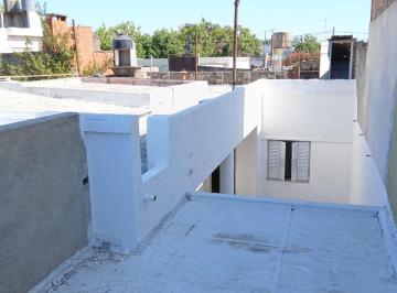 Casa de 3 ambientes, Rosario · Venta - Casa 2/3 Dorm. con Garage