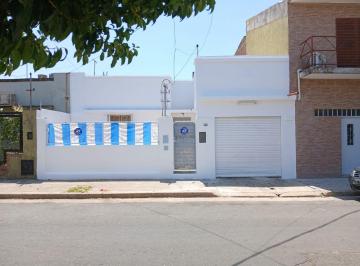 Casa de 3 ambientes, Rosario · 2 Dorm Garage