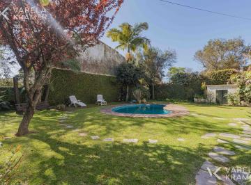 Casa · 280m² · 6 Ambientes · 2 Cocheras · Casa en Venta en Beccar