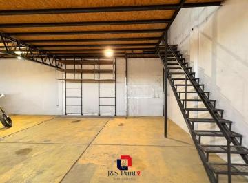 Casa · 75m² · 3 Ambientes · 1 Cochera · Casa Esquina con Galpón en Barrio Empalme