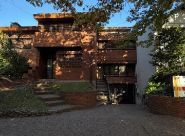 Casa de 6 ambientes, Vicente López · Chalet en 3 Plantas con 250 m² Cub. con Jardín y Piscina