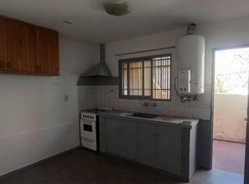Departamento · 67m² · 4 Ambientes · 1 Cochera · Alquiler Depto C/cochera Calle J B Justo Ciudad
