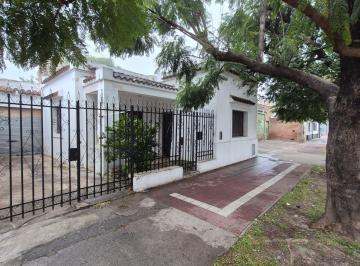Casa de 5 ambientes, Córdoba · Alquilo Casa // 2 Dorm. // Patio // Cochera // Barrio Crisol