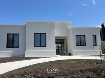 Casa · 193m² · Casa en Casonas del Haras