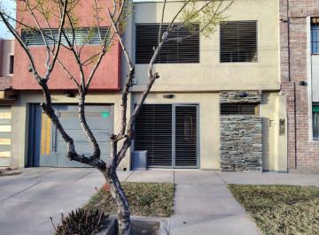 Casa de 5 ambientes, Jesús Nazareno · Venta Hermosa Casa Barrio Los Girasoles en Jesus Nazareno - Guaymallen - Oportunidad