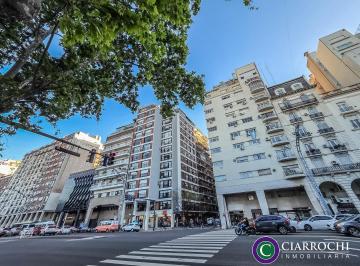 Departamento · 117m² · 3 Ambientes · Vista Al Río y Parque Thays - Av del Libertador y Av Callao - Semipiso Alto de 3 Amb C/ Dep. Balcón