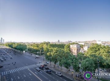 Departamento · 117m² · 3 Ambientes · Vista Al Río y Parque Thays - Semipiso Alto de 3 Amb C/ Dep Balcón en Recoleta