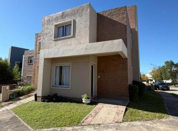 Foto · Excelente Duplex en Alquiler en Altos de Manantiales