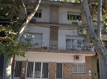 Departamento · 70m² · 4 Ambientes · Dto. en Alquiler 2º Piso Escalera - 2 Dorm., Terraza y Sin Expensas – en Rep. de La Sexta