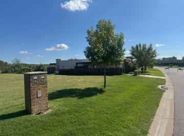 Terreno · 818m² · Venta Lote San Sebastian Area 9 Pilar 818 m²