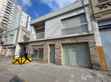 Casa de 6 ambientes, Bahía Blanca · Casa en Alquiler en Chiclana 745, Centro, Bahía Blanca