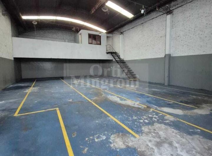 Bodega-Galpón · 147m²