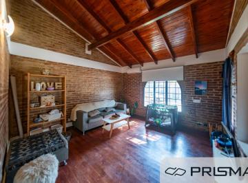 Casa · 249m² · 14 Ambientes · 2 Cocheras · Casa - 5 Dorm - Urca - Apto Credito