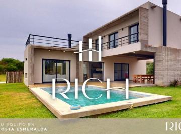 RIH-RIH-585_2 · Oportunidad a La Venta en Costa Esmeralda 4 Dorm. - Gas Natural - Pileta