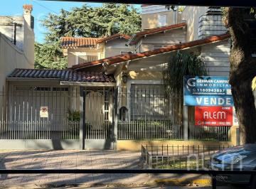 Casa · 700m² · 6 Ambientes · 3 Cocheras · Casa en Lomas de Zamora Oeste