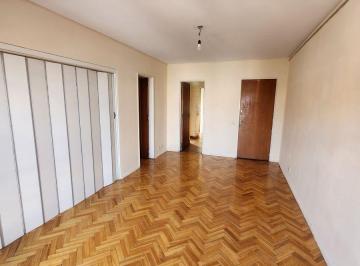 Departamento de 4 ambientes, Caballito · Espectacular Departamento de 4 Ambientes con Comedor Diario,3 Habitaciones + Living