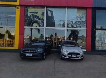 Local comercial · 270m² · Local en Alquiler Sobre Colectora 12 de Octubre. Pilar, G. B. a. Zona Norte, Argentina