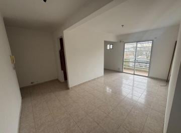 Departamento · 45m² · 2 Ambientes · Departamento en Venta Segundo Piso por Escalera